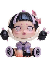 (Cat10237)SKULLPANDA Miss Butterfly figure