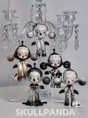 shackle skullpanda limited figure(cat156)