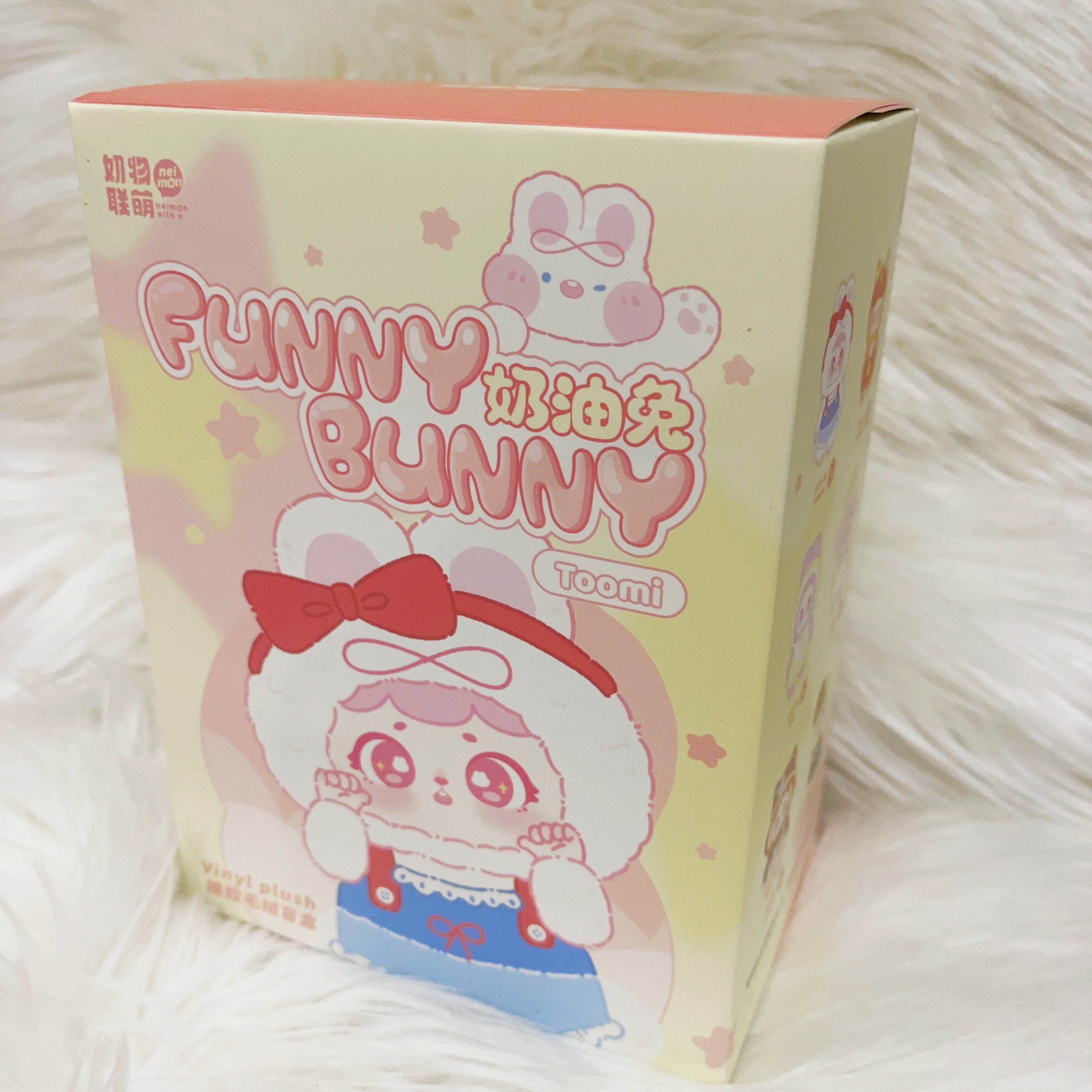 Cream Bunny Funny Bunny Toomi Party vinyl plush blind box