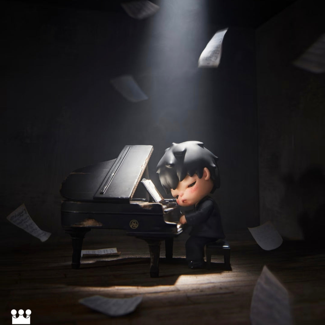 (Cat10096)Hirono  The Pianist figure