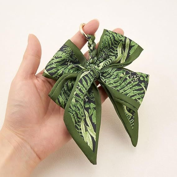 Vintage bow keychain pendant