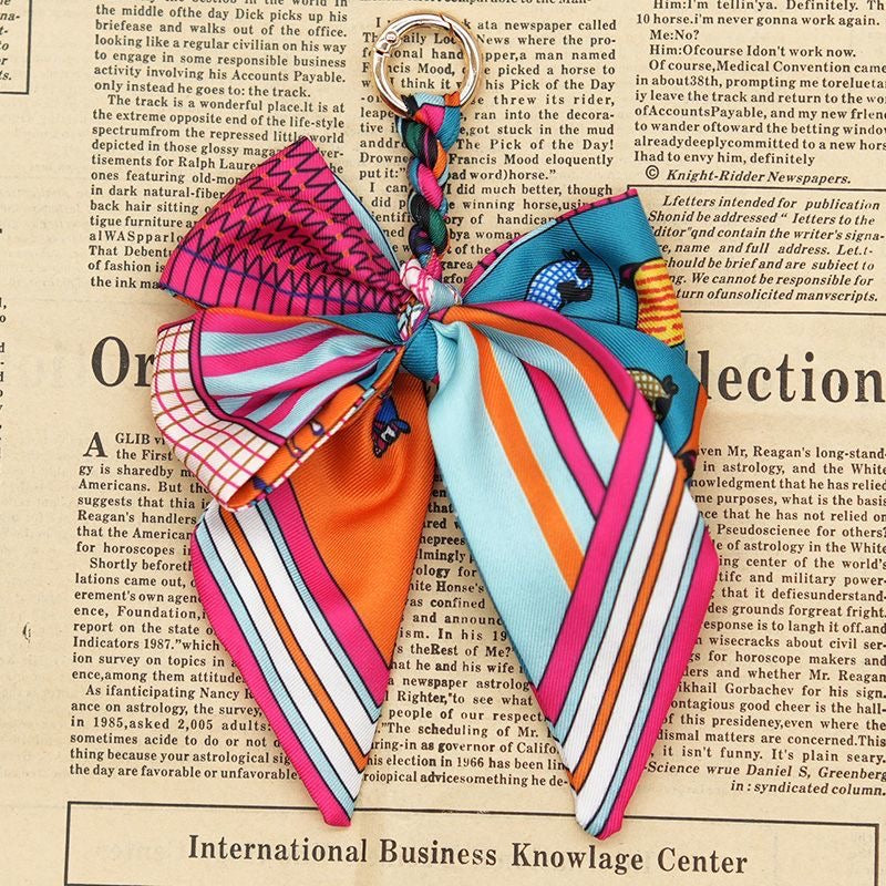 Vintage bow keychain pendant