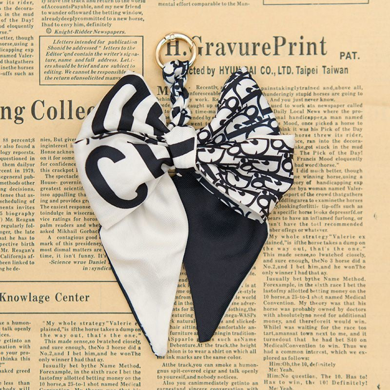 Vintage bow keychain pendant