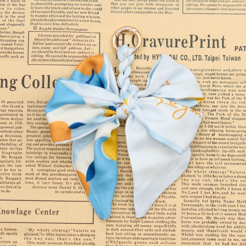 Vintage bow keychain pendant