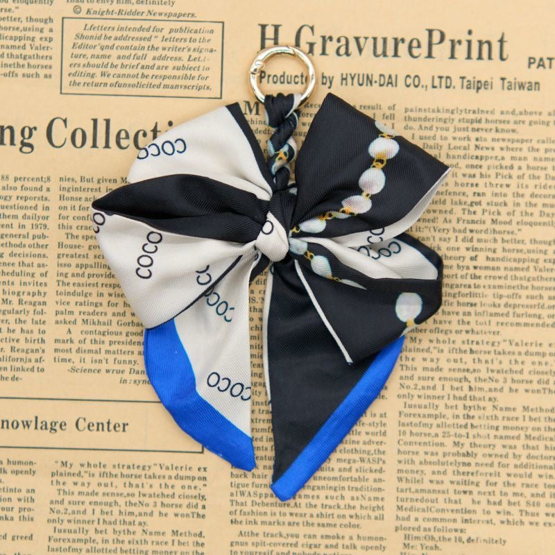 Vintage bow keychain pendant