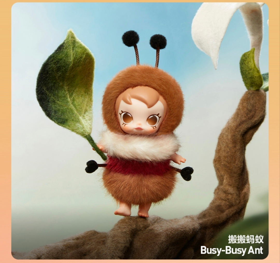 POP MART Baby Molly Buggy Roam Senes  Vinyl Plush Pendant Blind Box（Cat141)