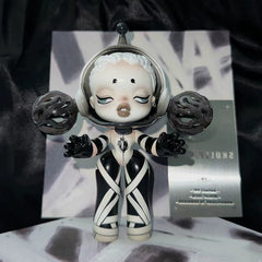 shackle skullpanda limited figure(cat156)