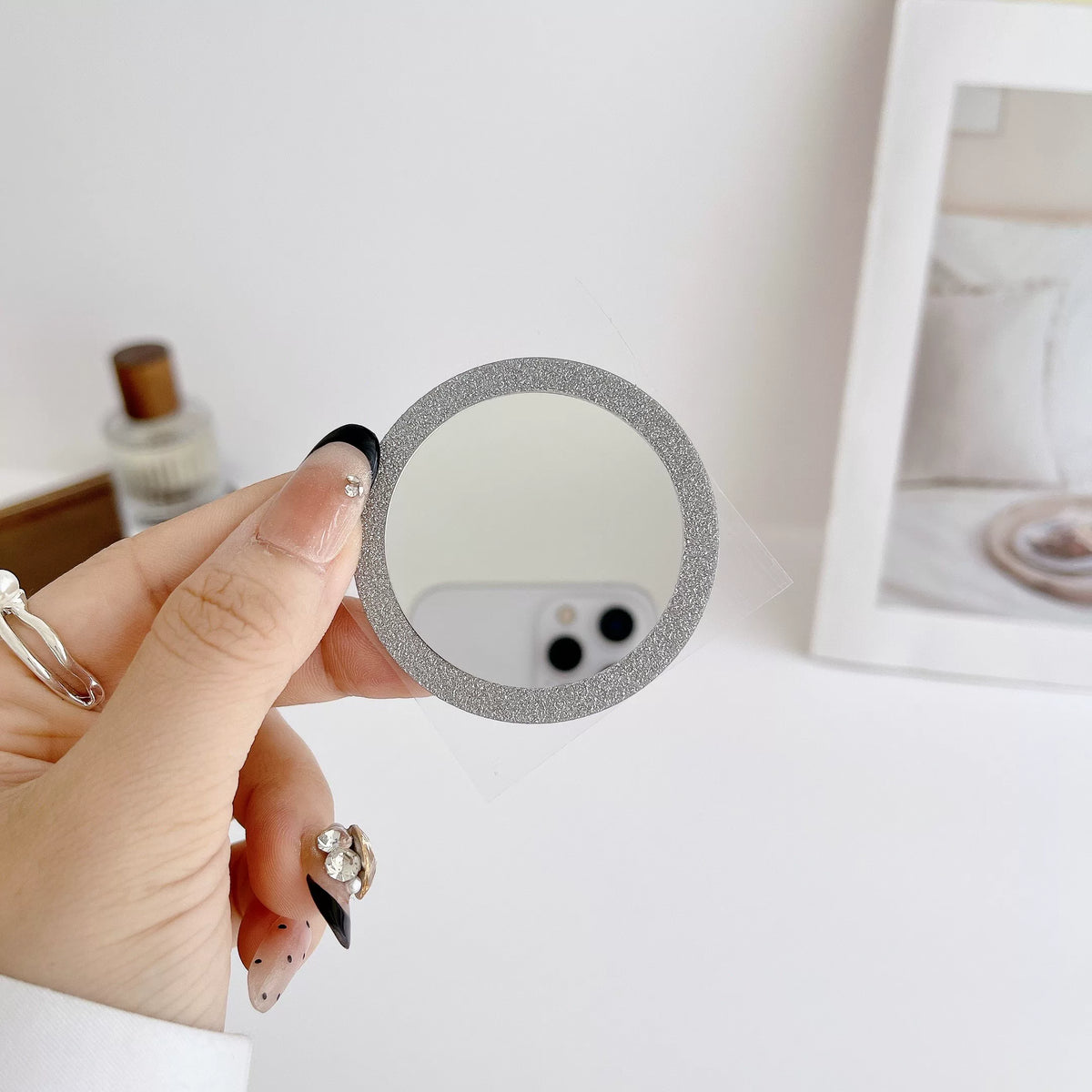 Ultra-Thin Glitter Mirror & MagSafe Magnet Patch ✨——US