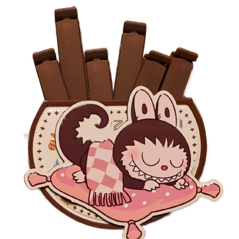 Fall Into Sweater-Sealing Clip Magnetic Absorption Blind Box (pre-order)