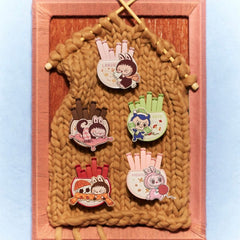 Fall Into Sweater-Sealing Clip Magnetic Absorption Blind Box (pre-order)